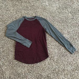 Assorted men's shirts/tanks